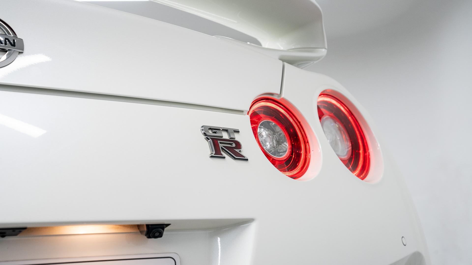 Nissan GT-R Photo 8e2fa53a-5e6d-4b7e-87db-bb3f7cc598cc.jpg