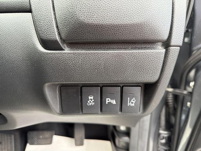 Honda Jazz Photo 8e43e24a-d07b-4b95-889b-ec04d7f3fc43.jpg