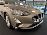 Ford Focus Photo 3