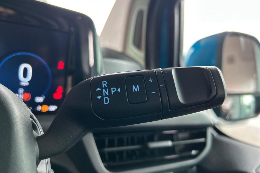 Ford TRANSIT CUSTOM Photo 8e61f175-6b4e-44c9-ab31-6e0edf68148a.jpg