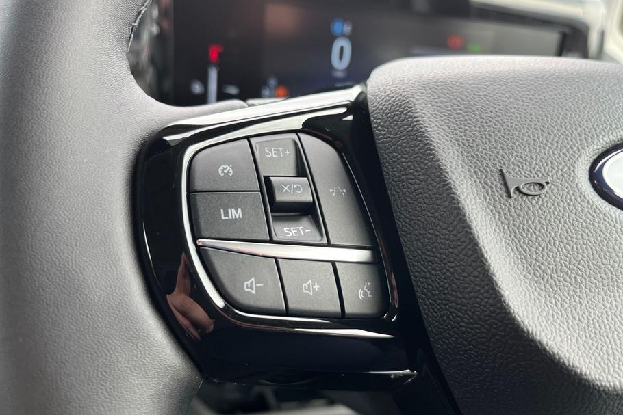 Used Ford E-TRANSIT CUSTOM CUSTOMSPORT1 27