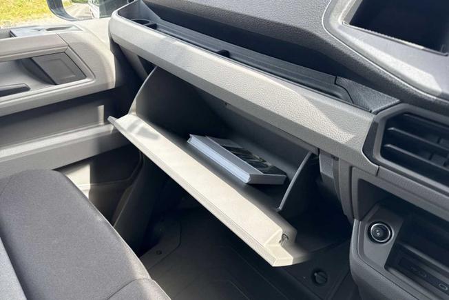 VOLKSWAGEN Crafter Photo 8