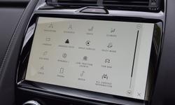 Jaguar E-PACE Photo 20