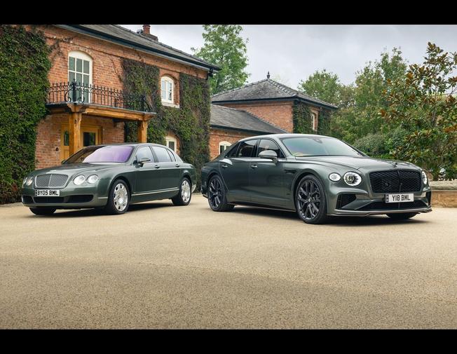 BENTLEY Flying Spur Photo 2