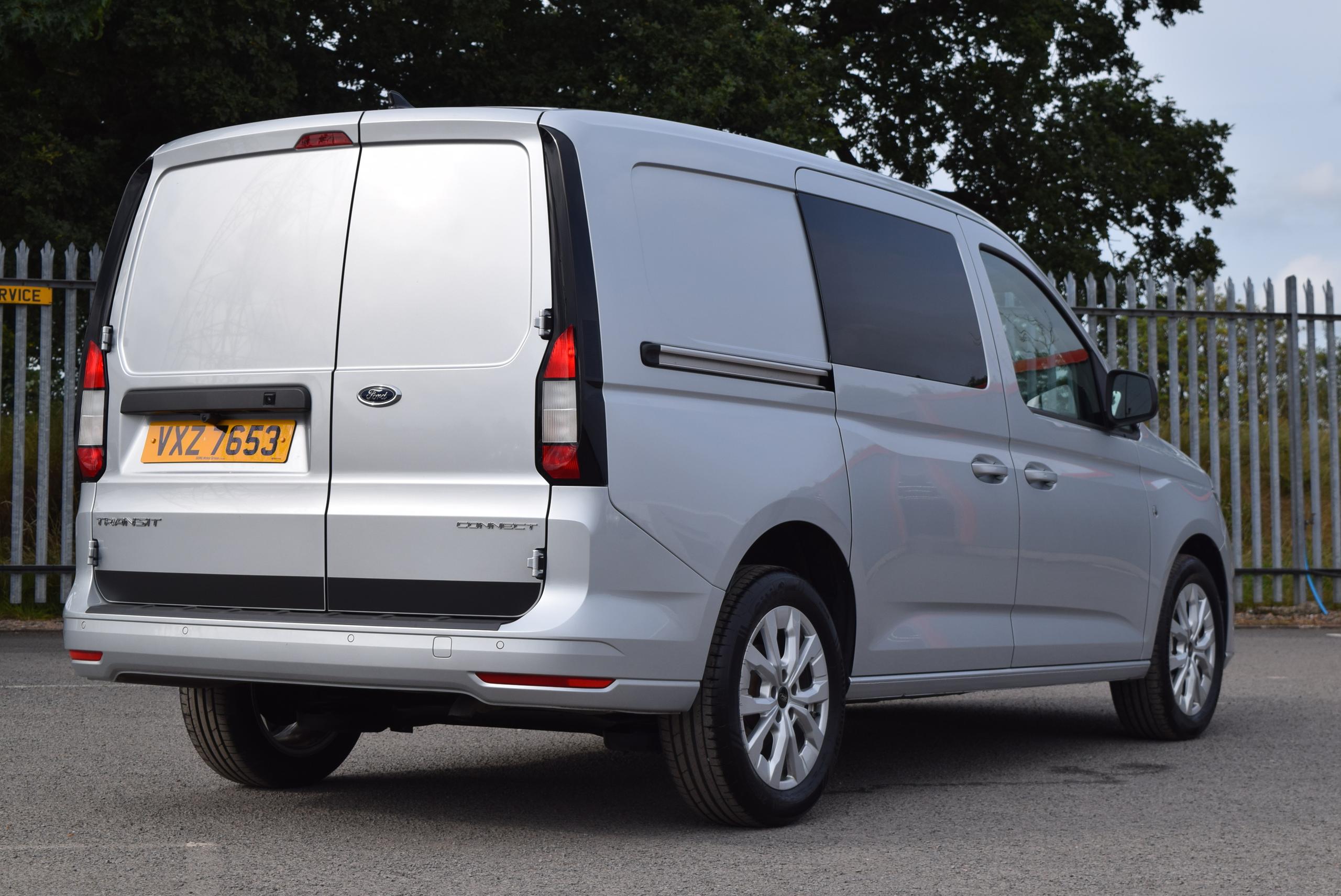 2025 Ford Transit Connect 2.0 230 EcoBlue Limited Panel Van 6dr Diesel Manual L2 Euro 6 (s/s) (102 ps) - vehicle photo 4 for sale on PureCar