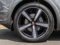 PORSCHE Cayenne Photo 4