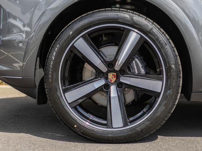 PORSCHE Cayenne Photo 4