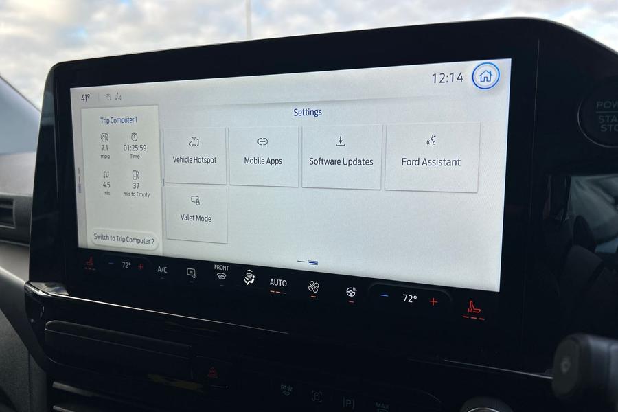 Ford TRANSIT CUSTOM Photo 8ebcb6a5-22a6-4360-a8f4-80378b609340.jpg