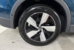 VOLKSWAGEN Tiguan Photo 5
