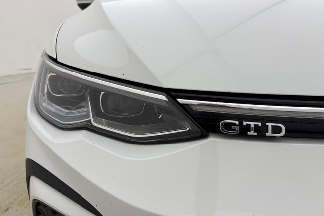 VOLKSWAGEN Golf Photo 19