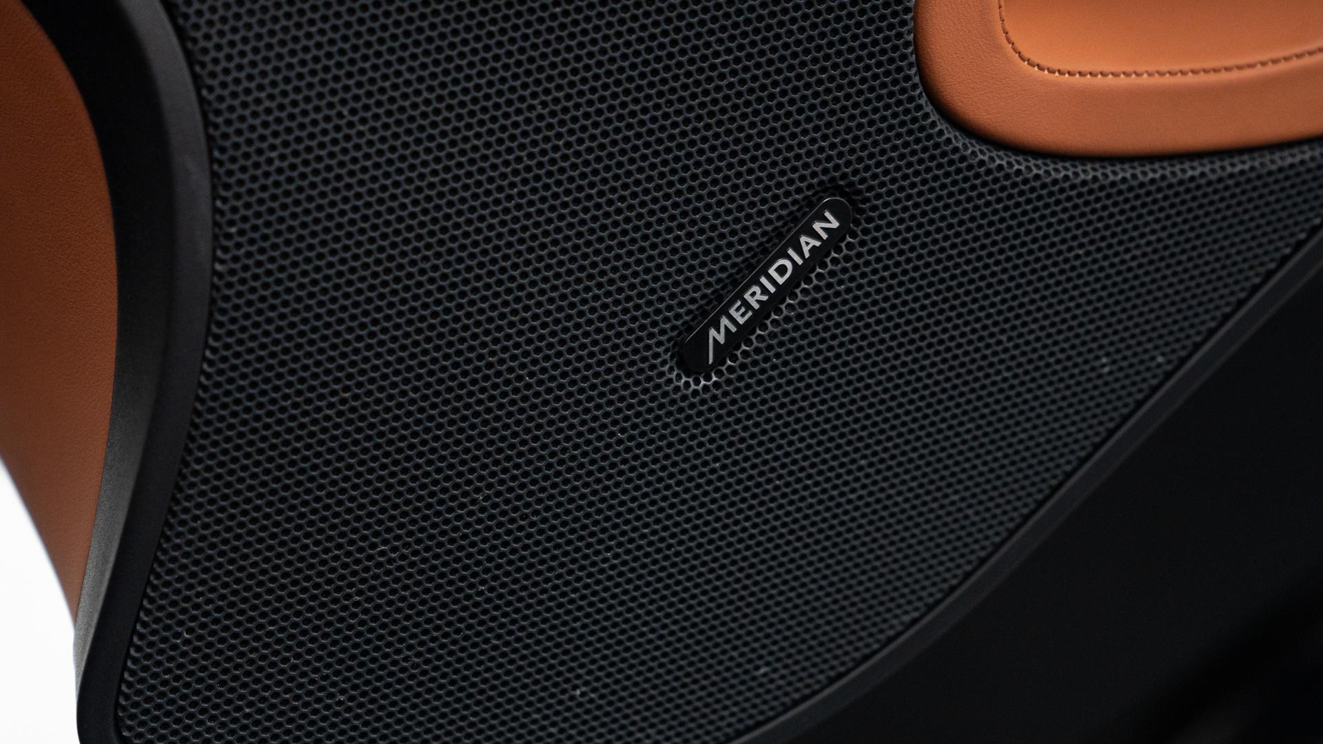 McLaren 675 LT Photo 8ef7f664-dc40-4a81-b945-71d1f093c400.jpg