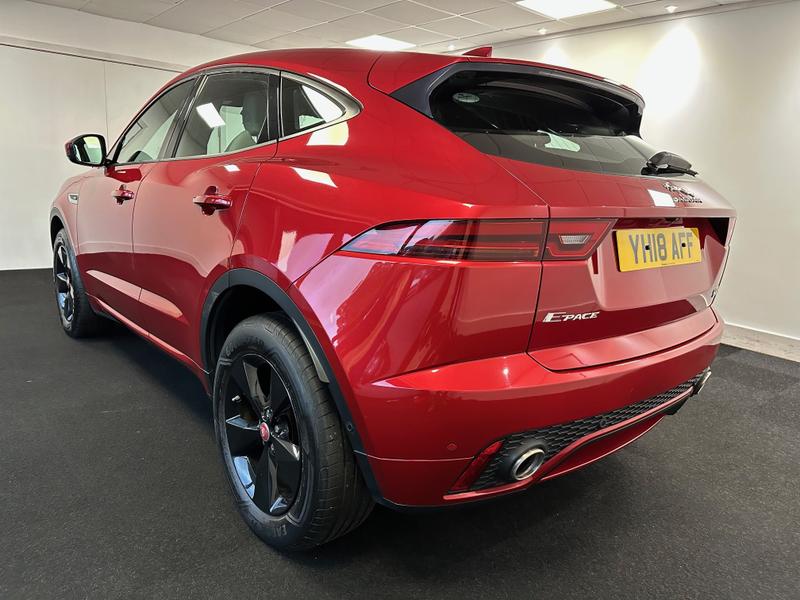 Jaguar E-PACE Photo 8f0edc56-a03a-47eb-ba78-770b36a5edf6.jpg