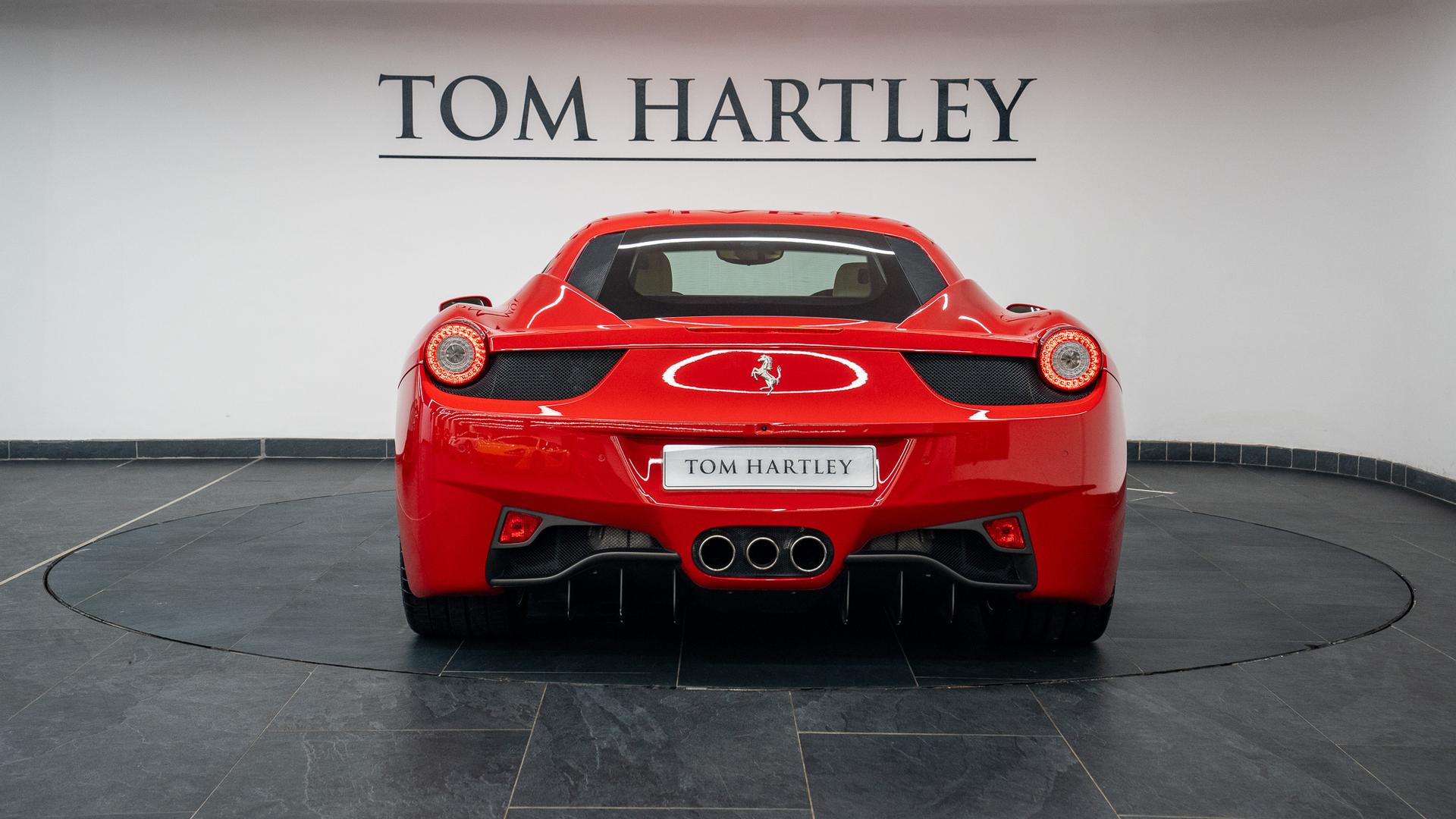 Ferrari 458 Photo 8f10f1a6-b81f-4360-a4a9-3cb7f893ed67.jpg