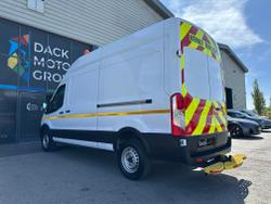 Ford Transit Photo 12