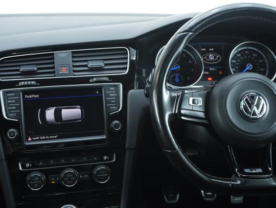 Volkswagen Golf Photo 8f11b5b5-b52f-433f-81d9-d0d860deae6b.jpg