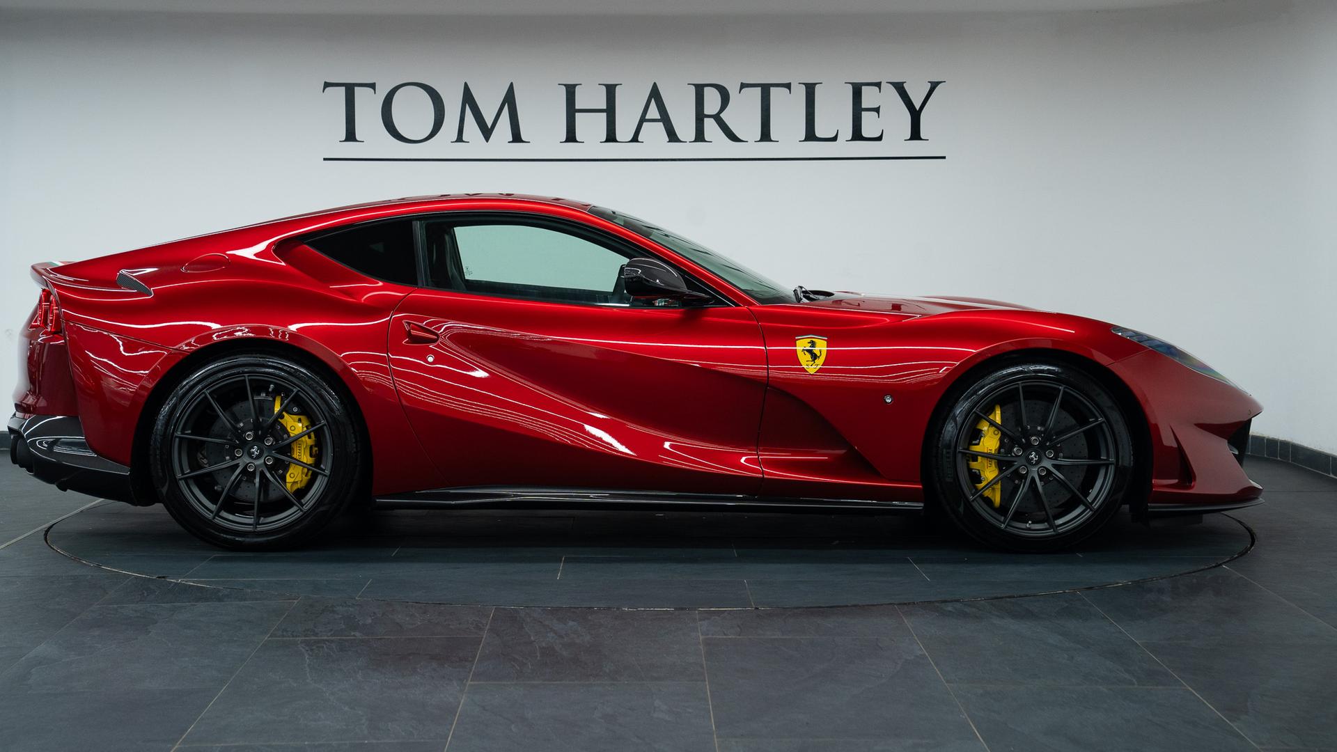 Ferrari 812 Superfast Photo 8f4060ca-d98a-4e48-9e21-de6e96c0e6e1.jpg