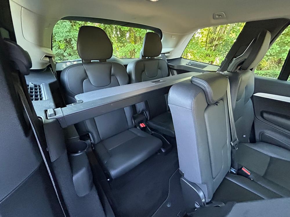 Used Volvo XC90 WF23THX 29