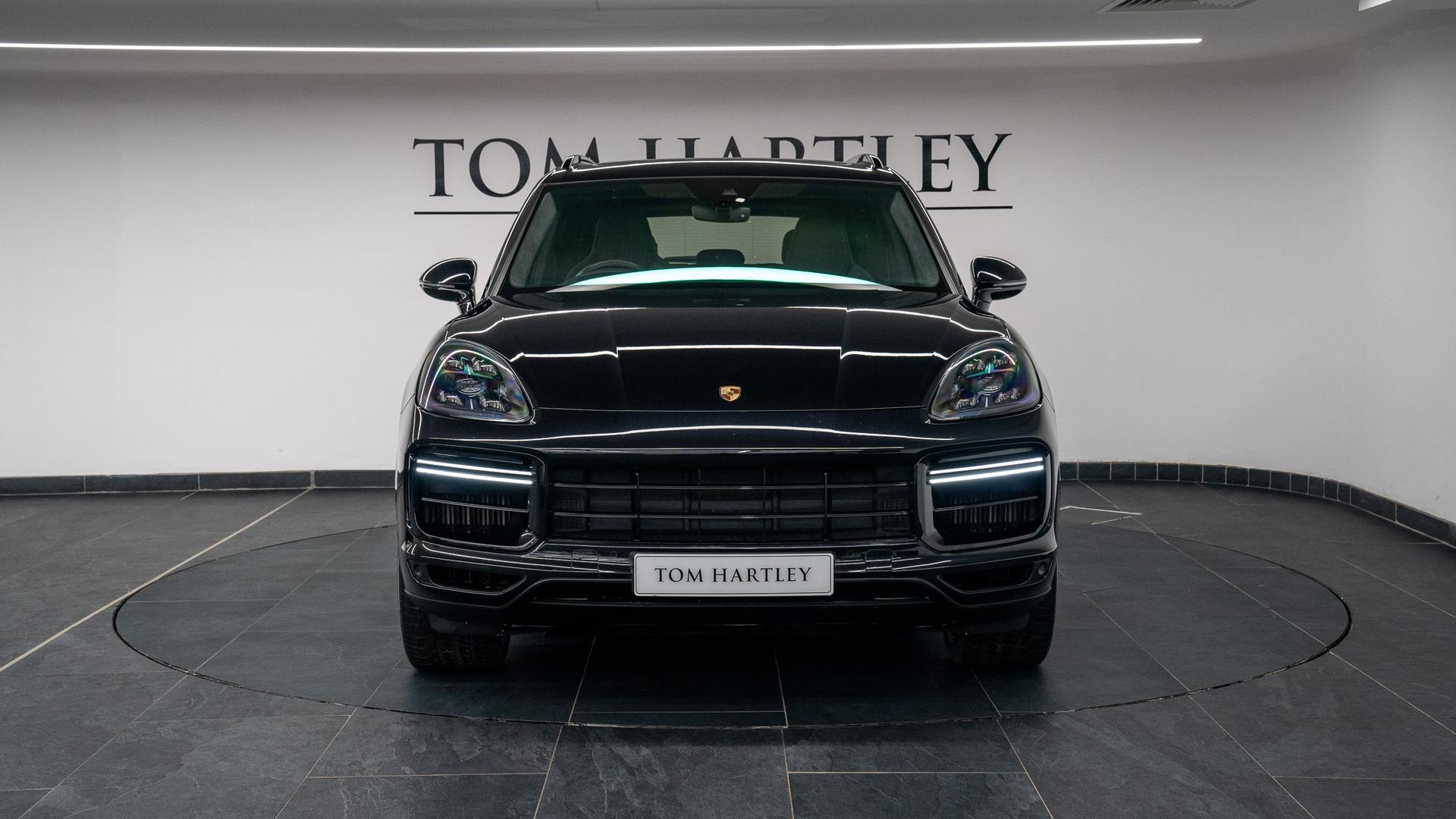 Porsche Cayenne Photo 8f4c2a90-383d-4e83-b1bb-2a9321ff5886.jpg