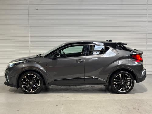 Toyota C-HR Photo 8f4c85ee-48f0-403c-a0d8-edfc75b74298.jpeg