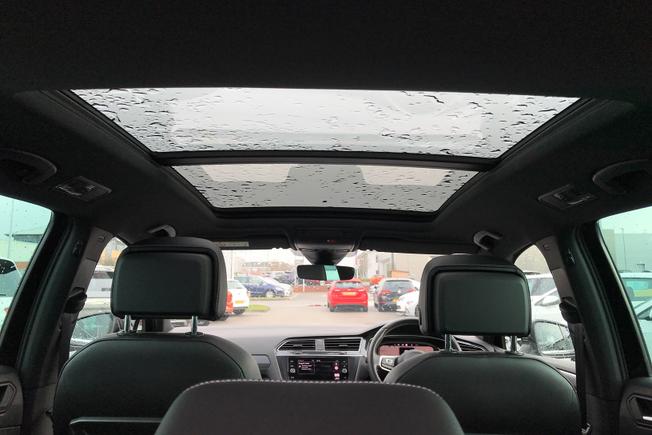 VOLKSWAGEN Tiguan Photo 40