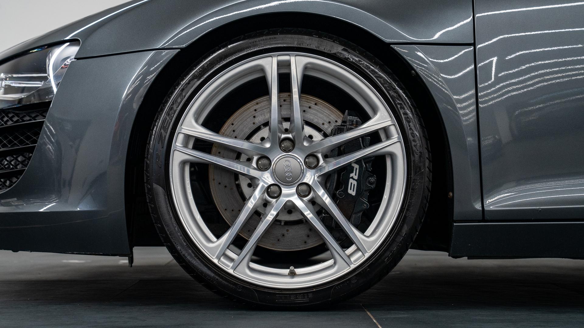 Audi R8 Photo 8f57a435-0043-425a-8597-026bbf091f8d.jpg