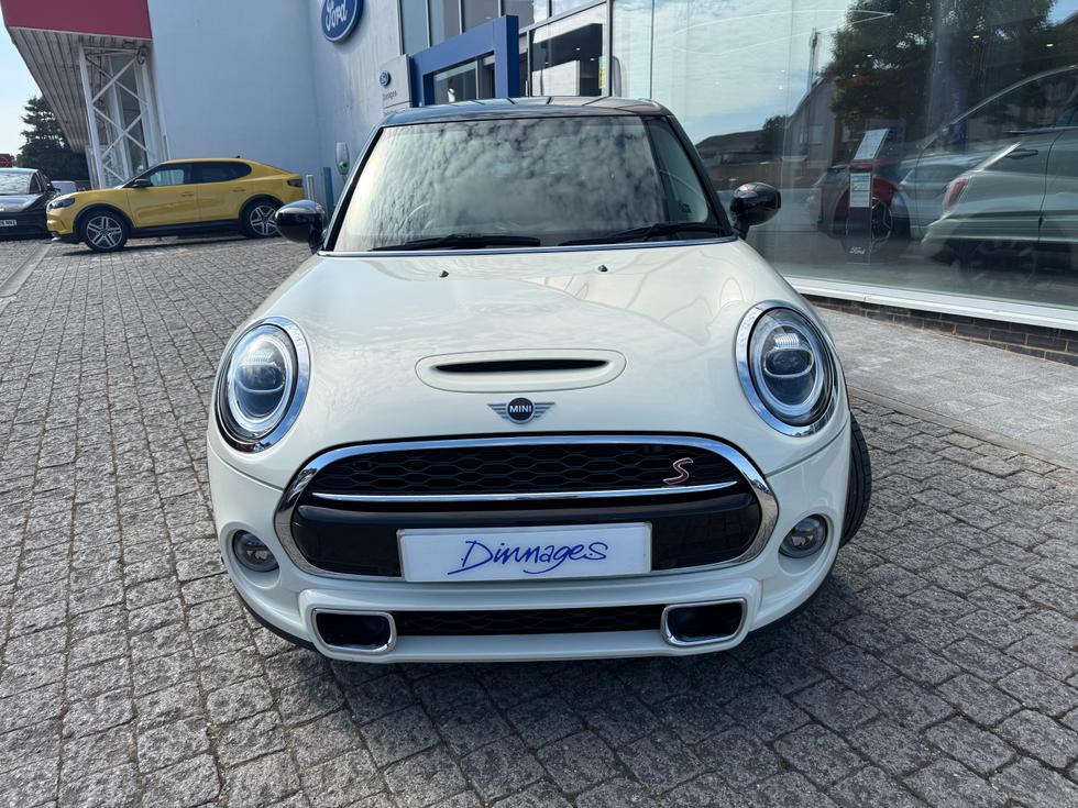MINI Hatch Photo 8f5d0c28-fb49-4a77-8bc8-6aa52de3696e.jpeg