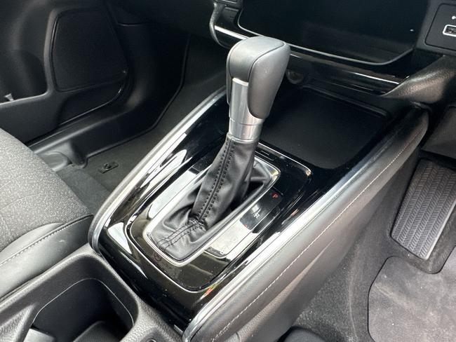 Honda HR-V Photo 8f67b1b9-7f70-4572-8a06-24ccf269a894.jpg