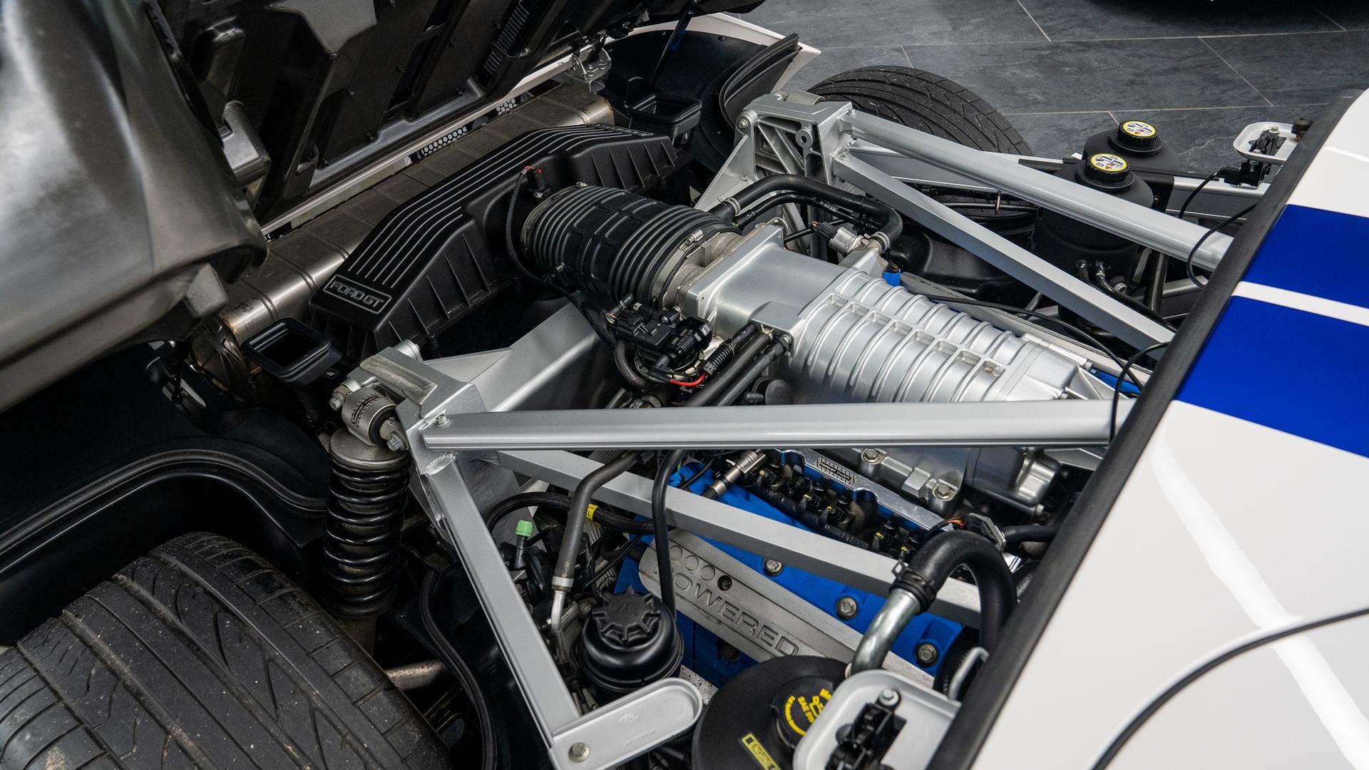 Ford GT Photo 8f75feff-3ac5-4f2d-8def-210e1beaafc1.jpg