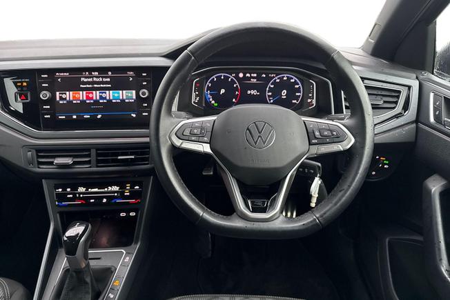 VOLKSWAGEN Taigo Photo 13