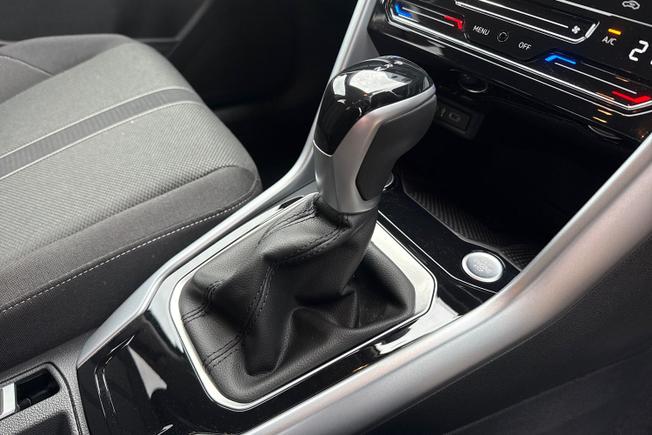 Volkswagen T-Roc Photo 28
