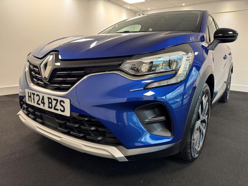 Renault Captur Photo 8fa9c716-7ad0-4d4e-9c97-89b447f21ad1.jpg