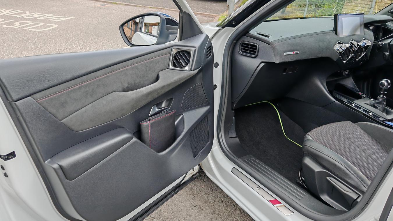 Used DS AUTOMOBILES DS 3 CROSSBACK BF20GWO 22