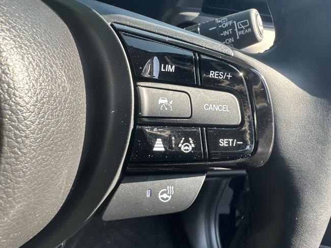 Honda HR-V Photo 8fb852e9-1b0d-43ae-928e-03b6f77d5579.jpg