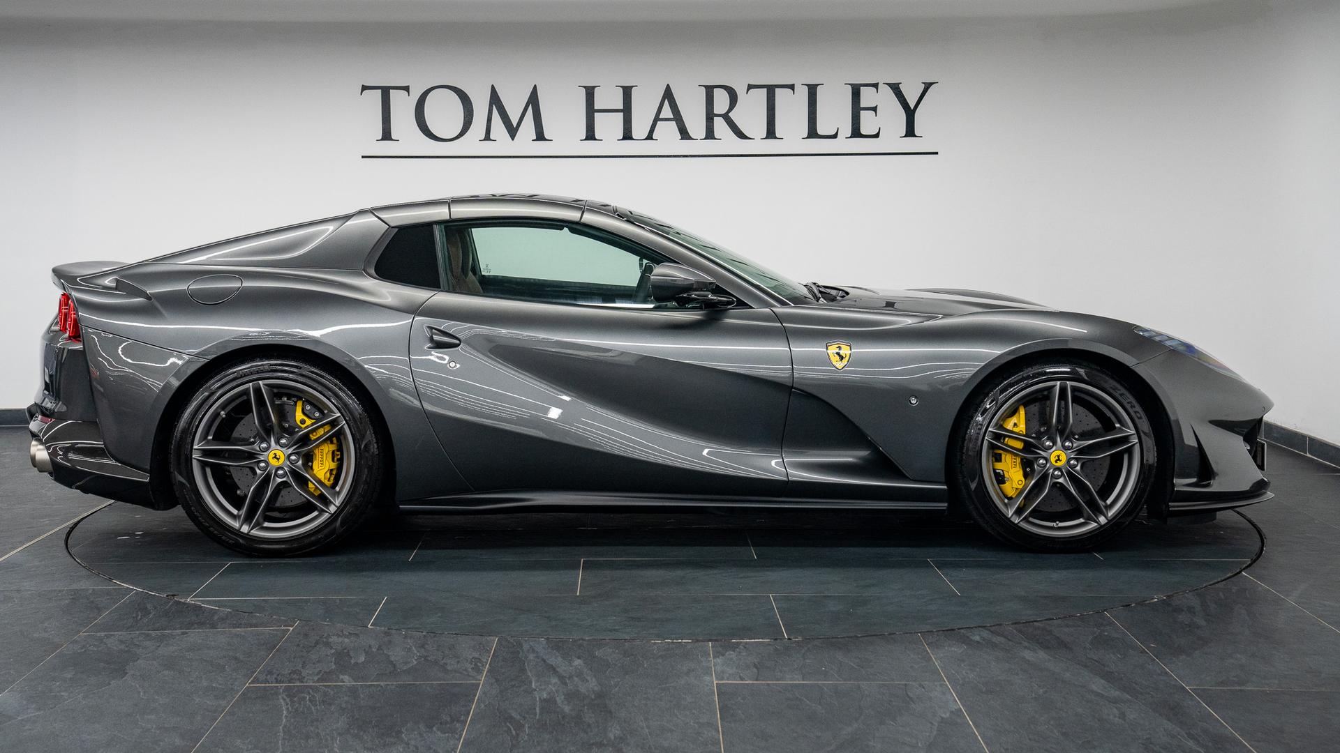 Ferrari 812 Photo 8fcd0242-ef4c-4db8-8f42-6bfe6f12ce76.jpg