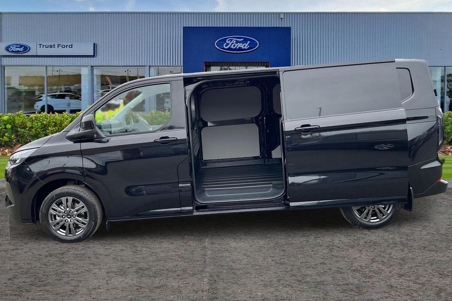 Ford TRANSIT CUSTOM Photo 8fd733ea-8683-4469-a369-6dfc794e8c2e.jpg