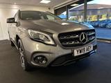 Mercedes-Benz GLA Photo 3