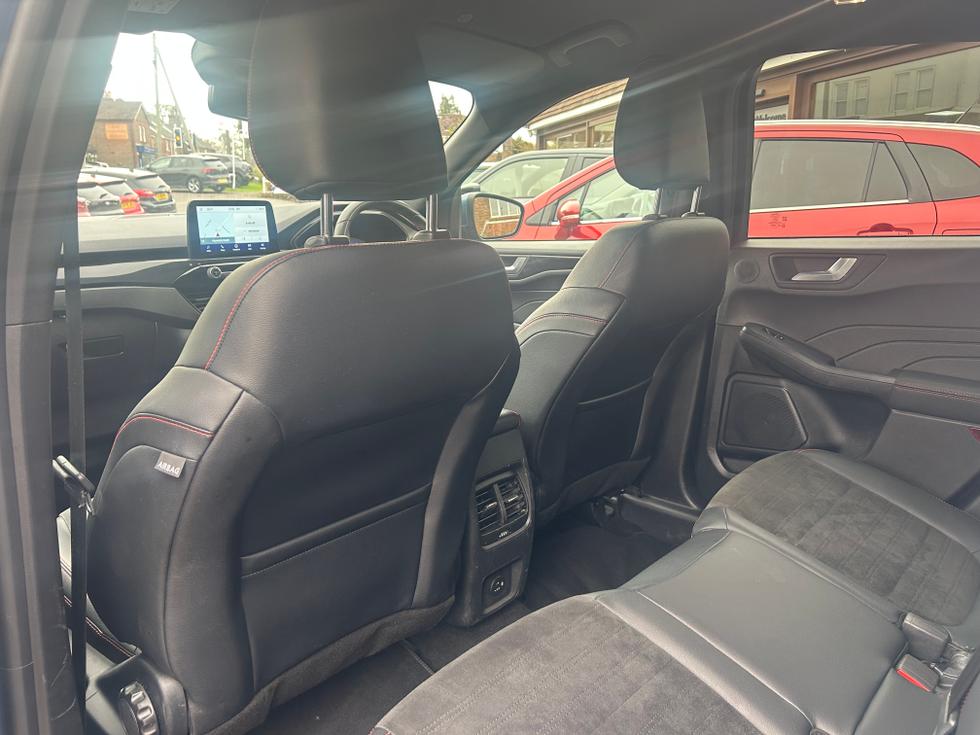 Ford Kuga Photo 902a5fe6-04d4-4cfb-8b02-5e7bde116b3c.jpeg