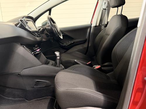 Peugeot 208 Photo 9032680b-08f2-4aca-b8b7-4165dbf54dd2.jpeg