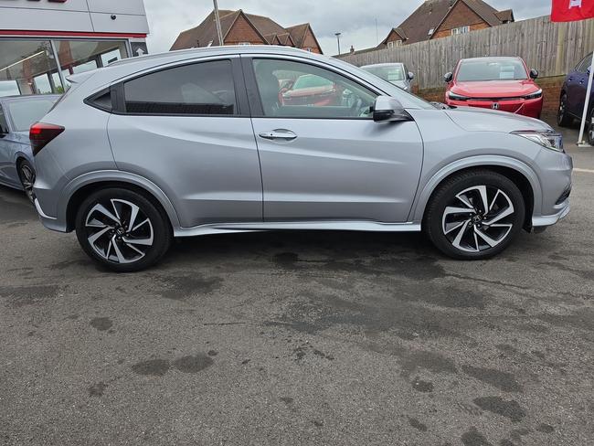 Honda HR-V Photo 90487949-4041-486a-baf5-0ad63c50a1a6.jpg