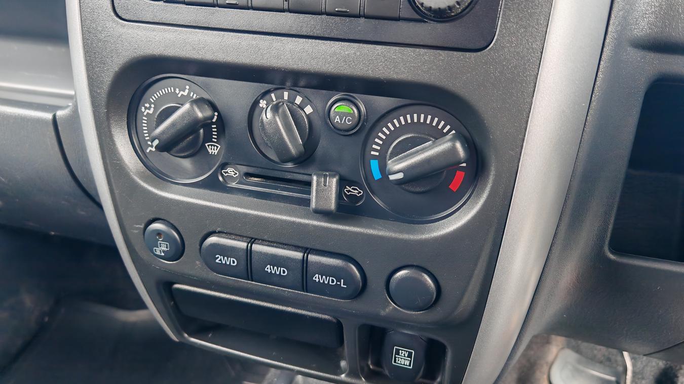 Used Suzuki Jimny KY12VFF 28