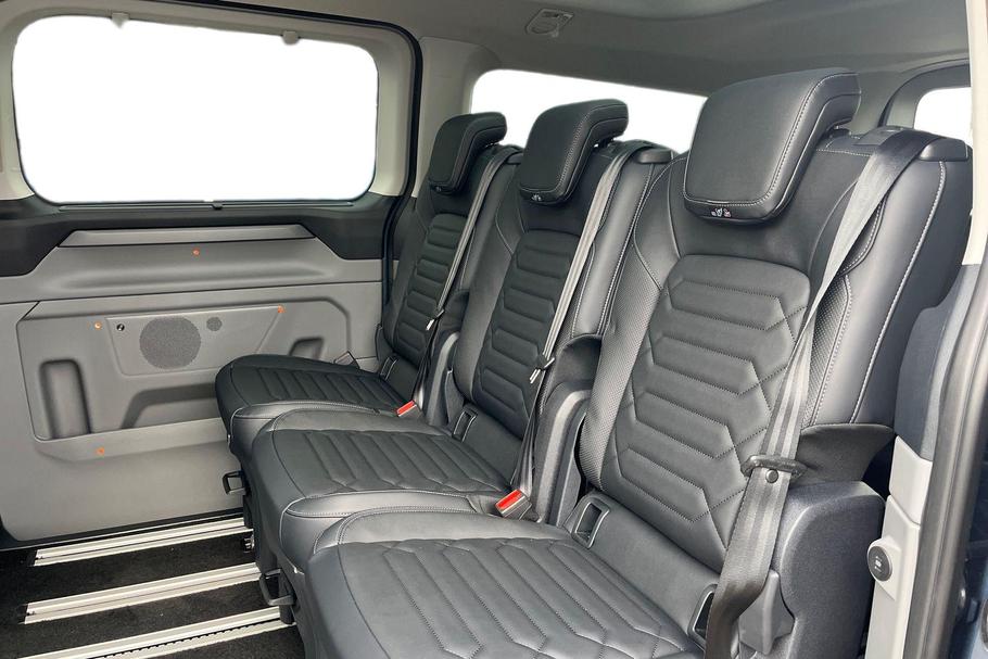 Used Ford TOURNEO CUSTOM 18/N123243 11