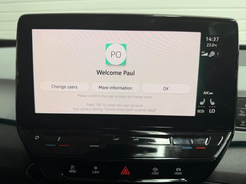 Volkswagen ID.3 Photo 9058a666-618c-4876-83c4-cc7ca71c721c.jpeg