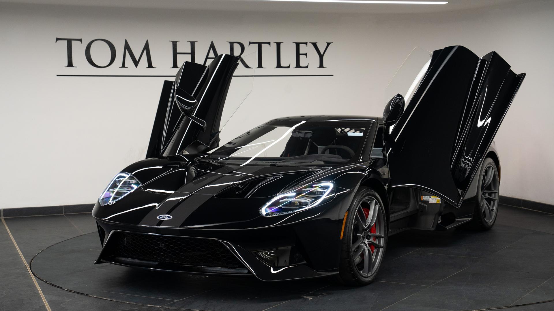 Ford GT Photo 905ab65d-1783-4acd-977c-a0660f9f2ddc.jpg