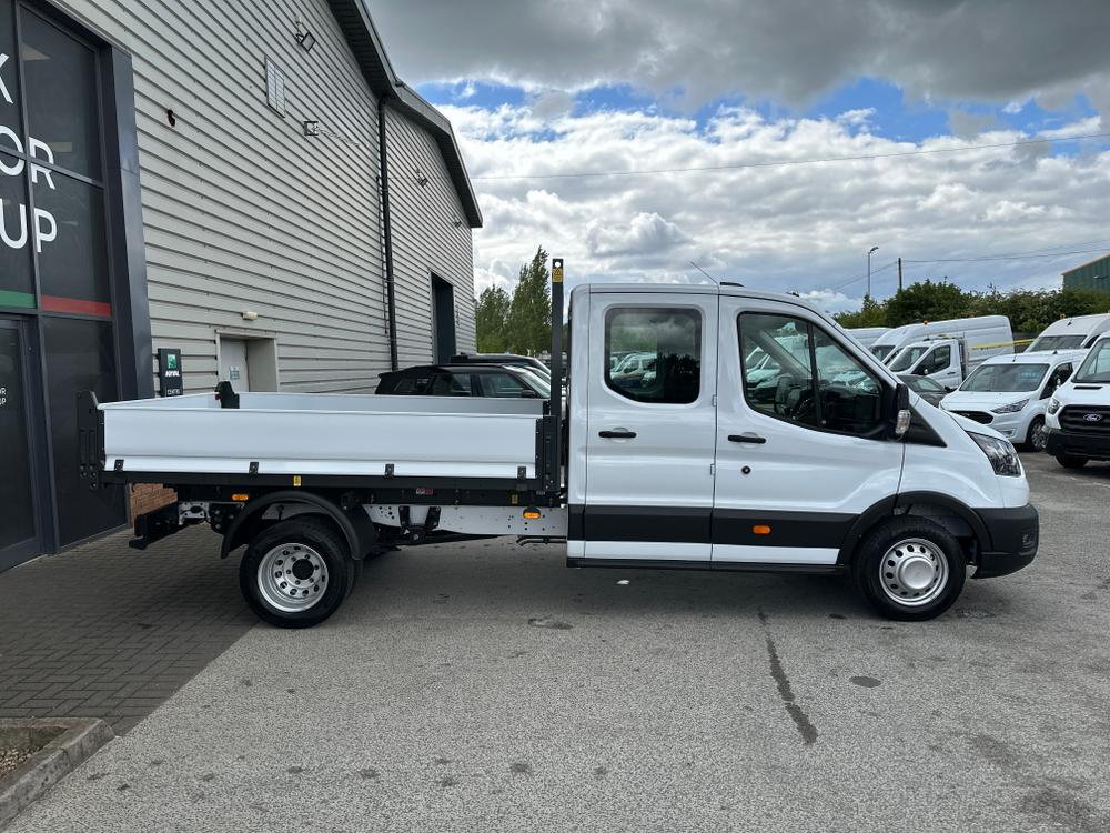 Ford Transit Photo 905c4686-1d8b-44e9-a700-a27a32383e9b.jpg