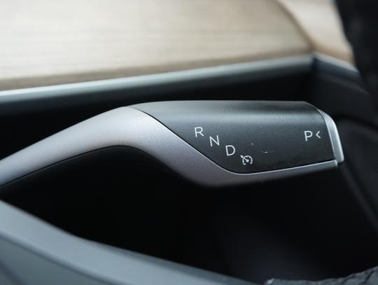 TESLA Model 3 Photo 90702a89-23bd-4650-aa11-67d0f3e14723.jpg