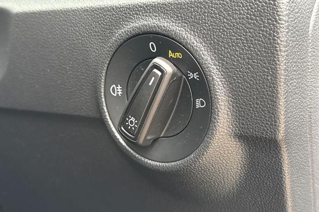 Volkswagen T-Roc Photo 20