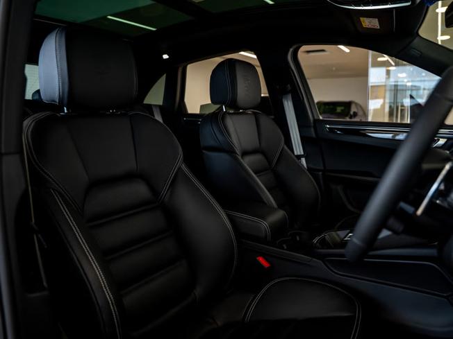 PORSCHE Macan Photo 20
