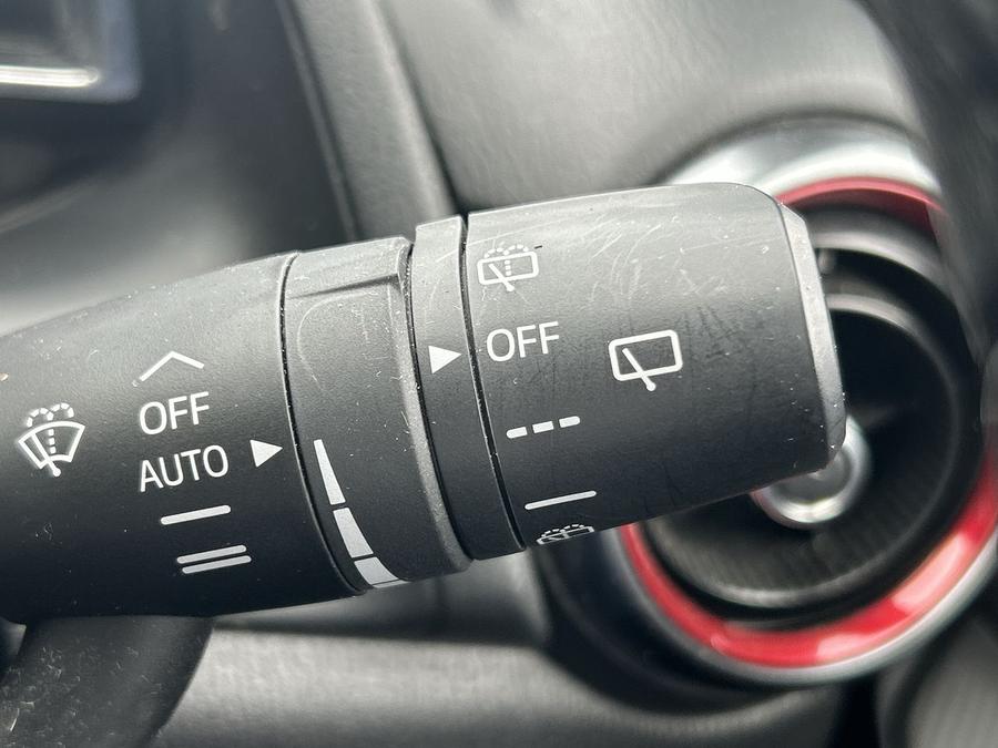 Mazda Mazda2 Photo 907eba13-6488-417f-a127-9149ba9b5a8d.jpg