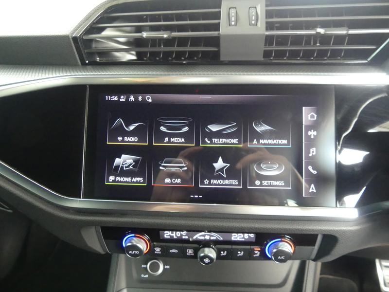 Audi Q3 Photo 908fda90-c064-4634-9174-e32cb9c378b0.jpg