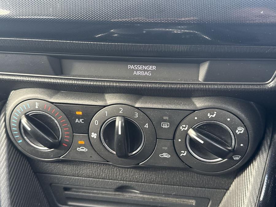 Mazda Mazda2 Photo 909c8d7a-82d6-42e3-91ea-e2c0f6b7ae55.jpg